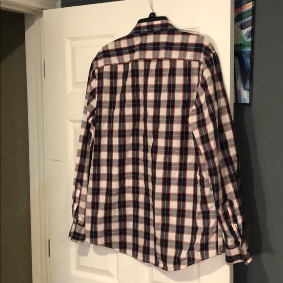 Genuine American Rag Buttoned Men’s Dress Shirt - Picture 3 of 3